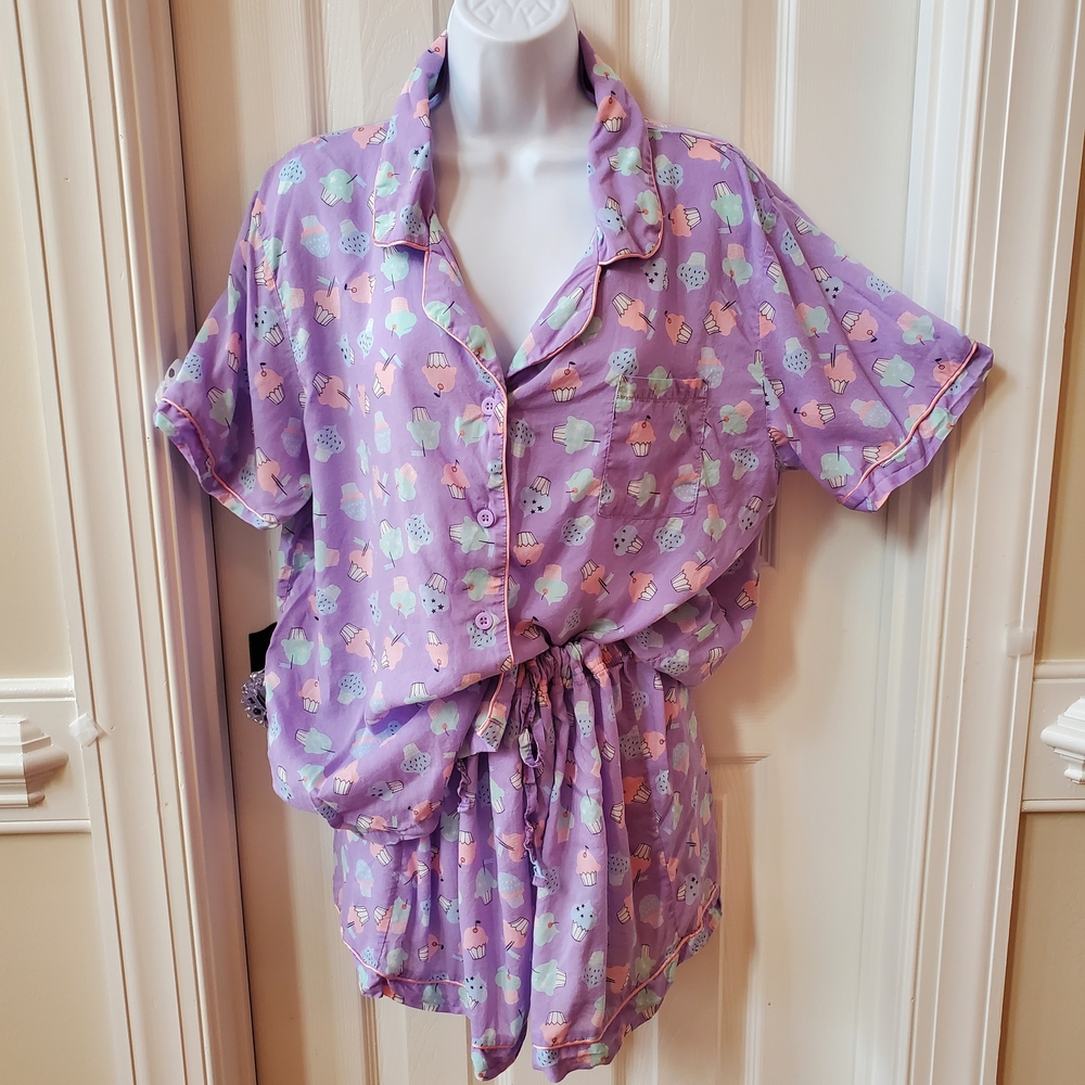 Serra - Purple Pajama Set with Cute Cupcake Print - Sz. XL